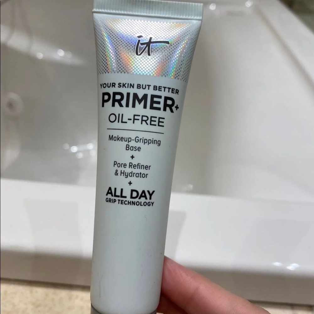 IT Cosmetics Oil Free Primer